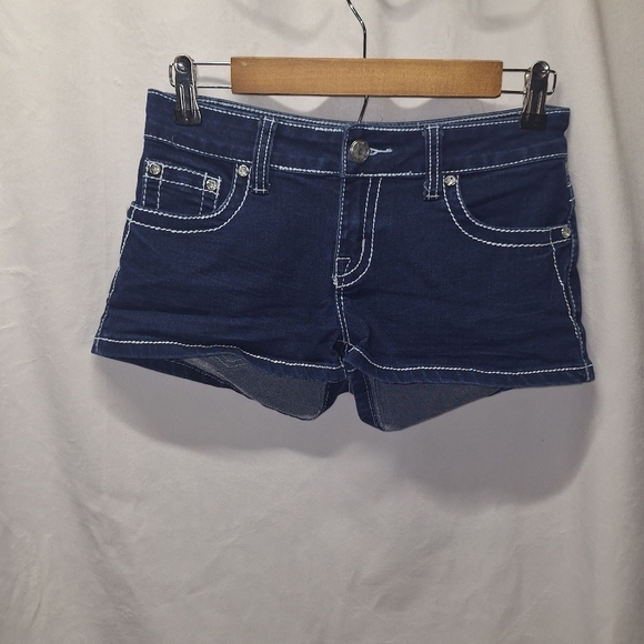 Rue 21 graphic pocket jean shorty shorts size 3/4 - Picture 1 of 6